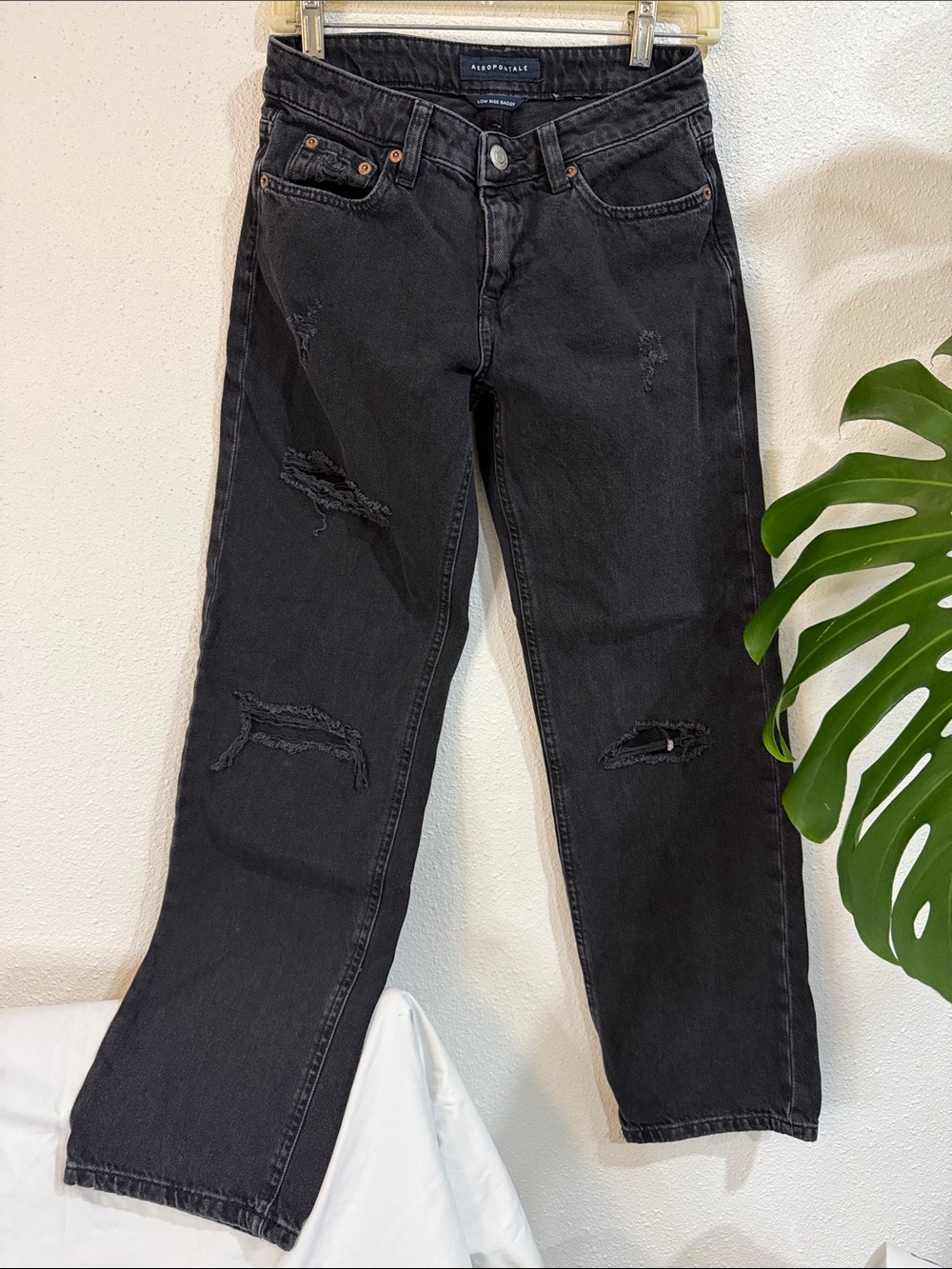 Aeropostale Washed Black Low-waist Baggy Distressed Jeans